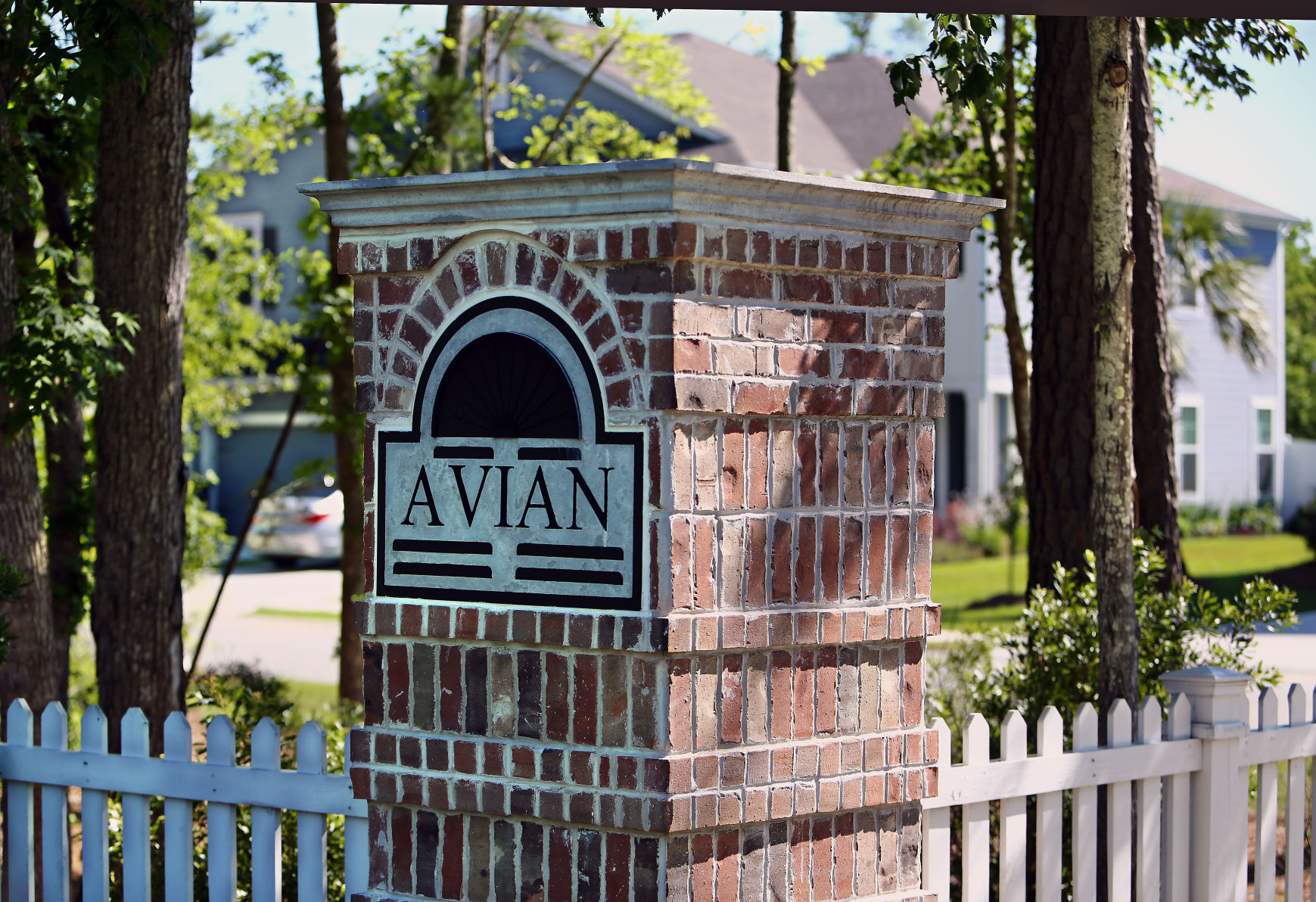 sign avian part west.jpg (copy)